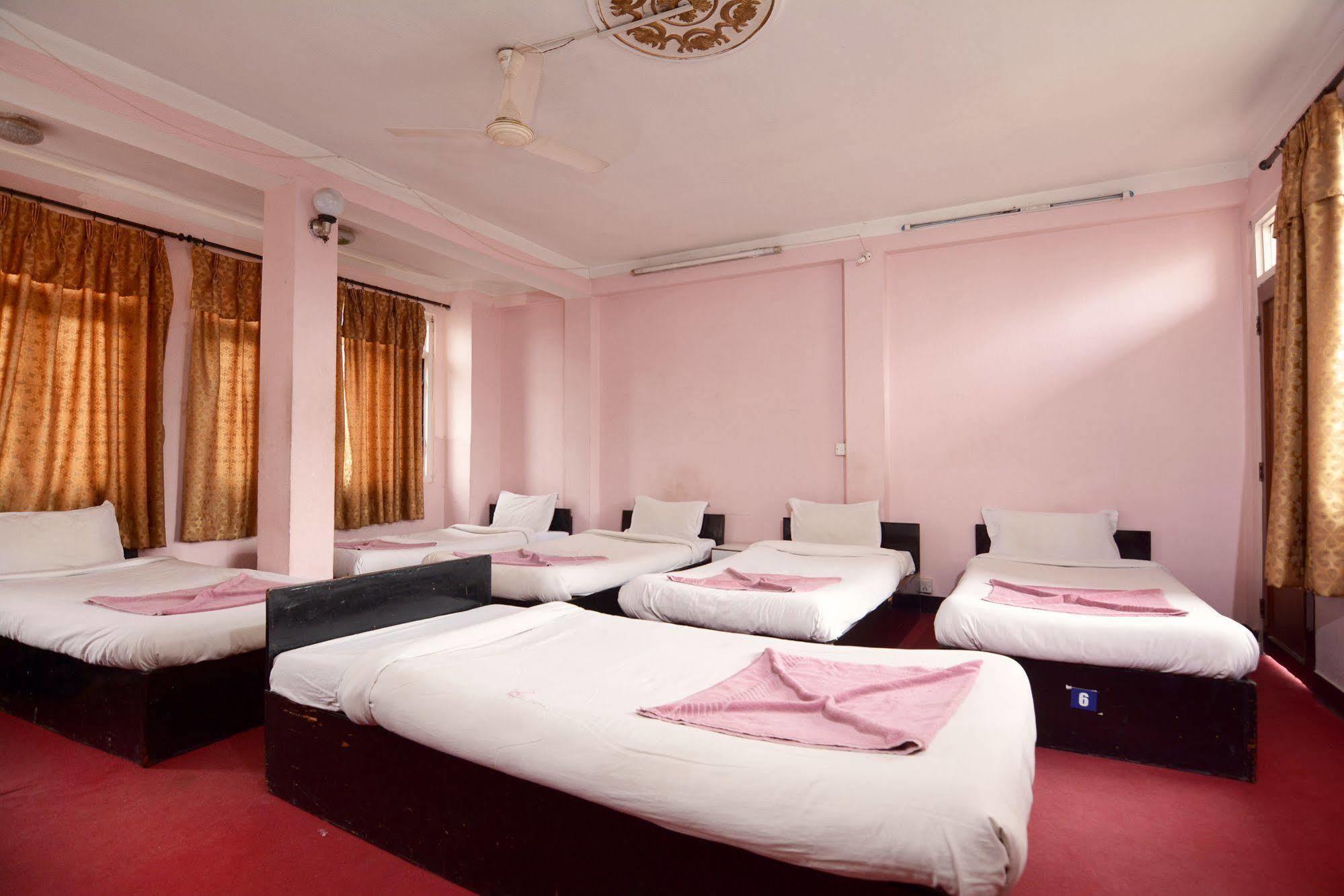 Hotel Silver Home Kathmandu Exterior foto