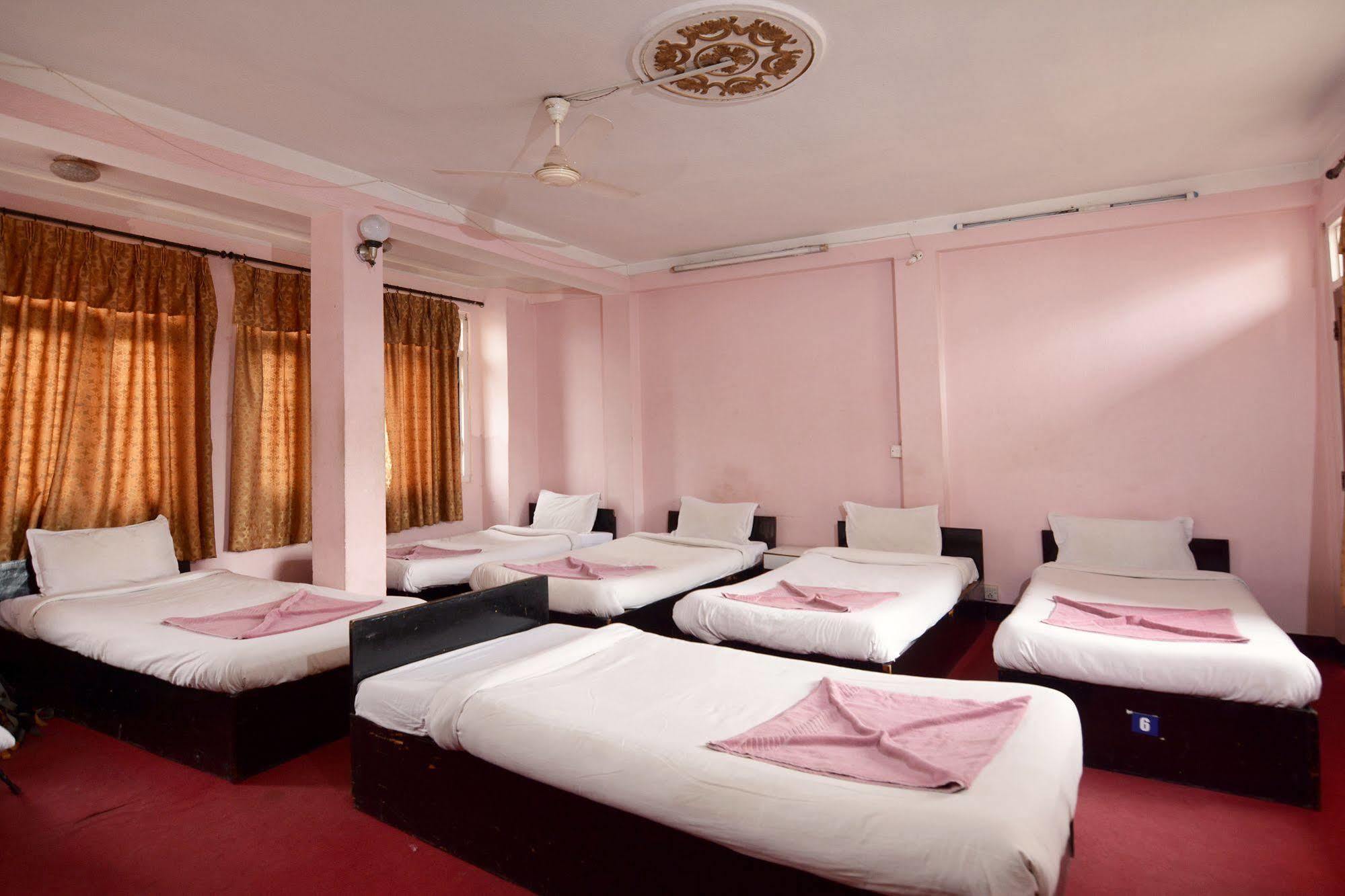 Hotel Silver Home Kathmandu Exterior foto